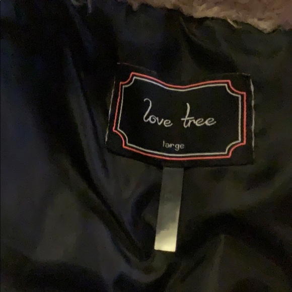 Hooded Vest - Picture 4 of 4